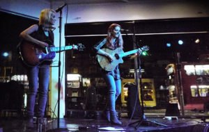 MonaLisa Twins Live at "Melrose", London